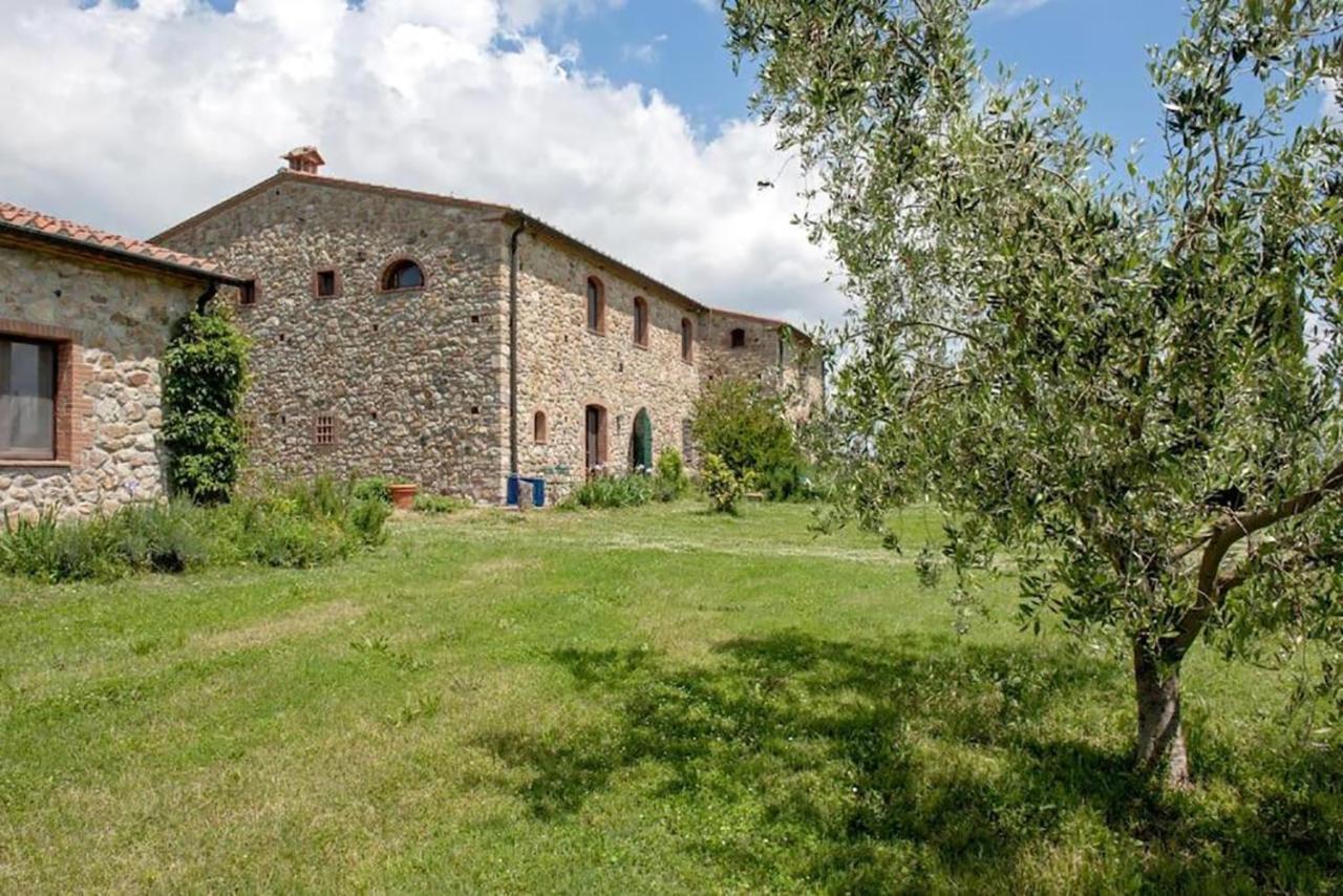Agriturismo Fattoria Di Statiano Pomarance Exterior photo