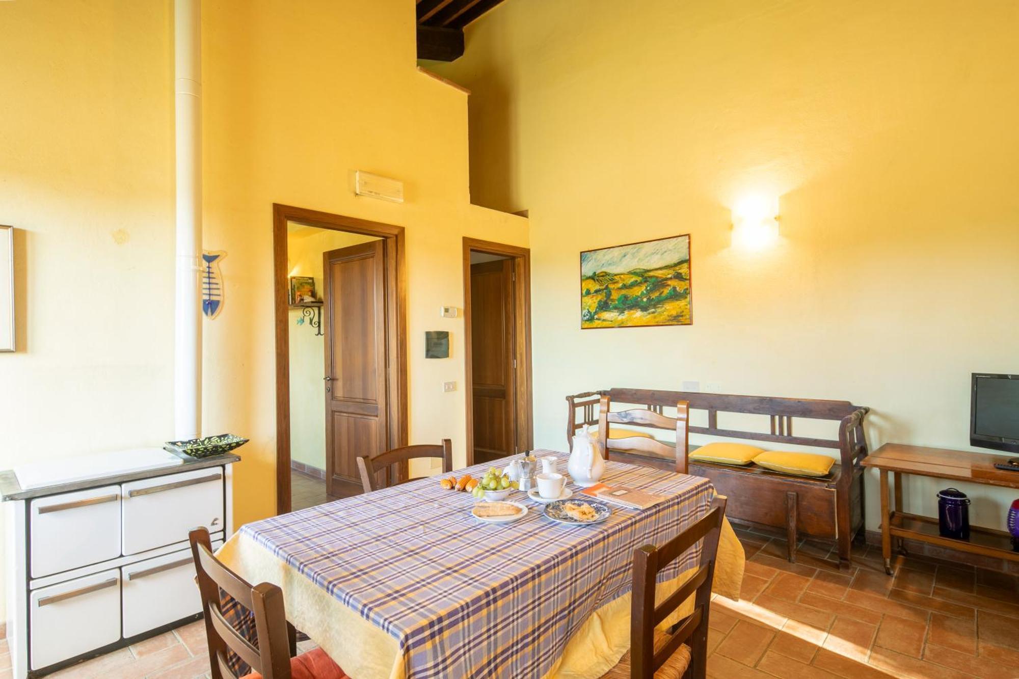 Agriturismo Fattoria Di Statiano Pomarance Exterior photo